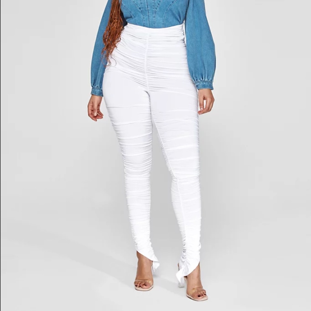 Fashion to Figure White Ruched Leggings